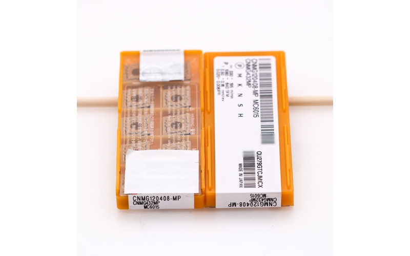 三菱车刀片CNMG120408-MP MC6015加工钢件